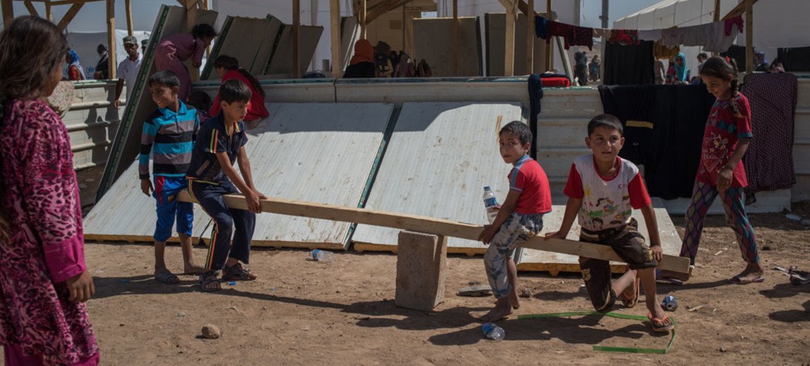 Des enfants dans un camp de déplacés dans le gouvernorat d'Erbil, en Iraq. Photo UNICEF/Lindsay Mackenzie
