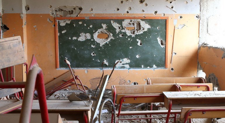 مدرسة ابتدائية في ريف دمشق، سوريا، دمرت بسبب العنف المستمر في المنطقة. المصدر: اليونيسف / إم. عبدالعزيز
