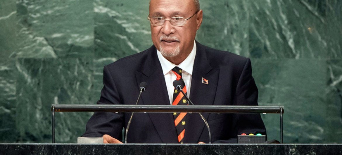 Puka Temu, Special Envoy of the Primie Minister and Minister for Public Service of Papua New Guinea, addresses the general debate of the General Assembly’s seventy-first session.