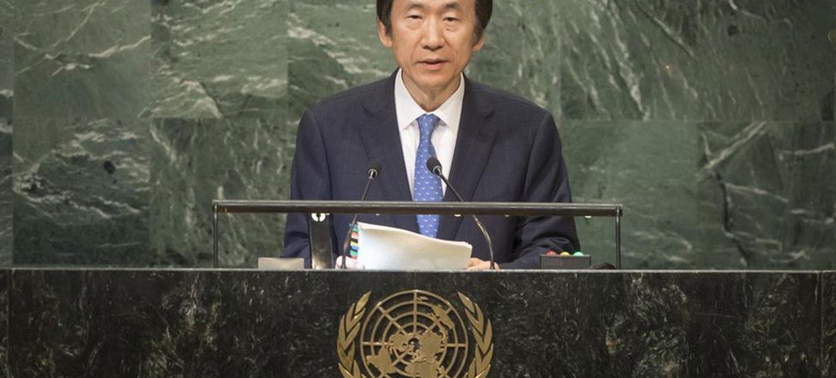 Yun Byung-se, Minister for Foreign Affairs of the Republic of Korea, addresses the general debate of the General Assembly’s seventy-first session.