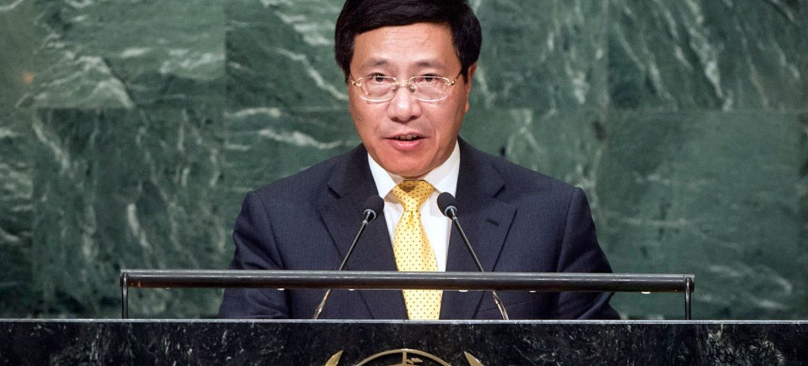 Phạm Bình Minh, Deputy Prime Minister of Viet Nam, addresses the general debate of the General Assembly’s seventy-first session.