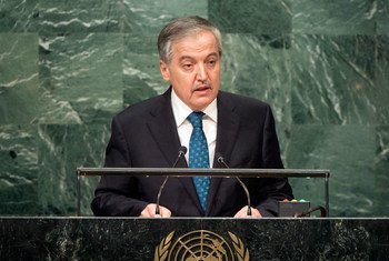 Sirodjidin Aslov, Minister for Foreign Affairs of the Republic of Tajikistan, addresses the general debate of the General Assembly’s seventy-first session.