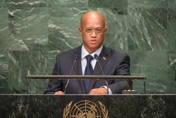 Luis Filipe Lopes Tavares, Minister for Foreign Affairs, Communities and Defense of the Republic of Cabo Verde, addresses the general debate of the General Assembly’s seventy-first session.