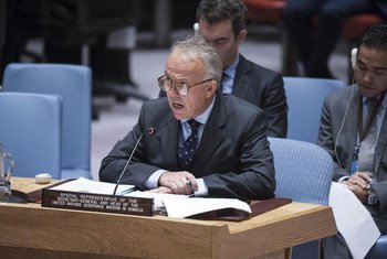 Le Représentant spécial du Secrétaire général pour la Somalie, Michael Keating présentant un rapport au Conseil de sécurité. (archives) Photo ONU /Kim Haughton.
