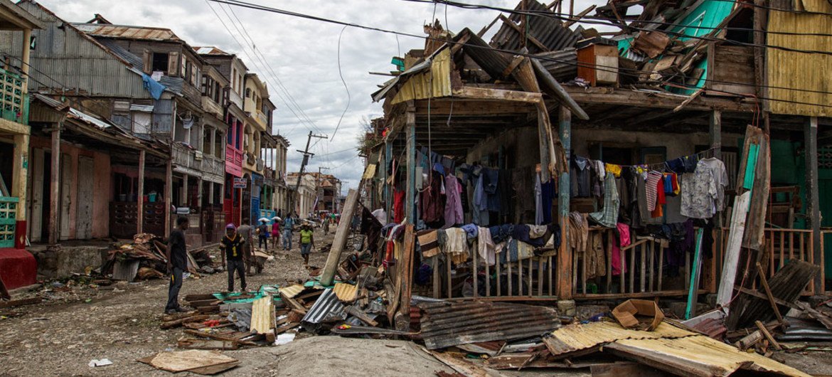 “马修”飓风对海地造成严重破坏。联合国海地稳定团图片/Logan Abassi