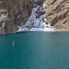 El cambio climático afecta a las comunidades que viven en las montañas de Tajikistan. La subida de las temperaturas provoca que los glaciares se derritan y se generan inundaciones. Foto: OCHA / M. Sadvakassova.
