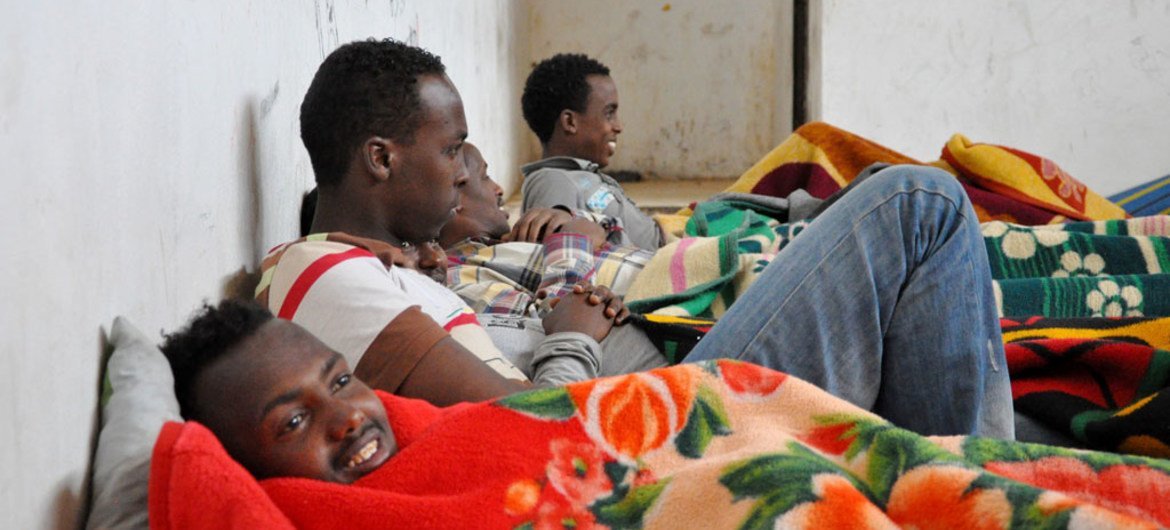 在利比亚的一个拘留中心，大部分的被拘留者是索马里移民。区域综合信息网图片/Zahra Moloo