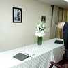 Ban Ki-moon, en la firma del libro de condolencias por el fallecimiento de Fidel Castro en la Misión de la ONU ante Naciones Unidas, en Nueva York. Foto: ONU/Evan Schneider