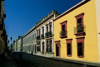Street scene in Mexico.