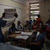Подсчет голосов после завершения первого раунда  президентских выборов в Гаити. Фото ООН