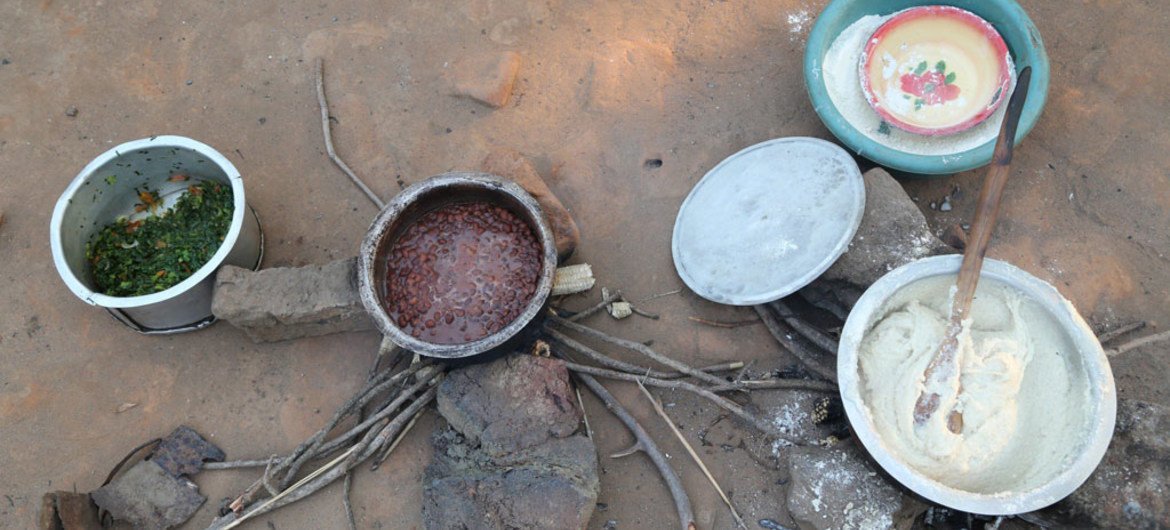 Un bol de haricots coûte relativement beaucoup plus cher au Malawi qu'en Suisse. Photo PAM Afrique de l'Ouest