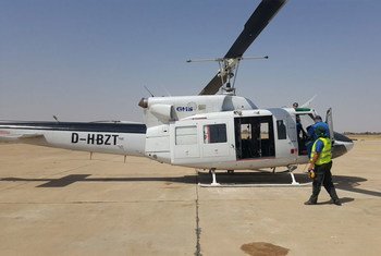 联合国人道主义空中服务向受到以外空袭的尼日利亚内部流离失所营地提供紧急救援。图片/联合国人道协调厅
