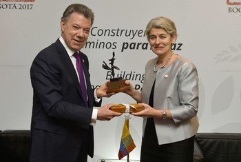 Juan Manuel Santos, presidente de Colombia, e Irina Bokova, directora general de la UNESCO. Foto: SIG/Juan David Tena