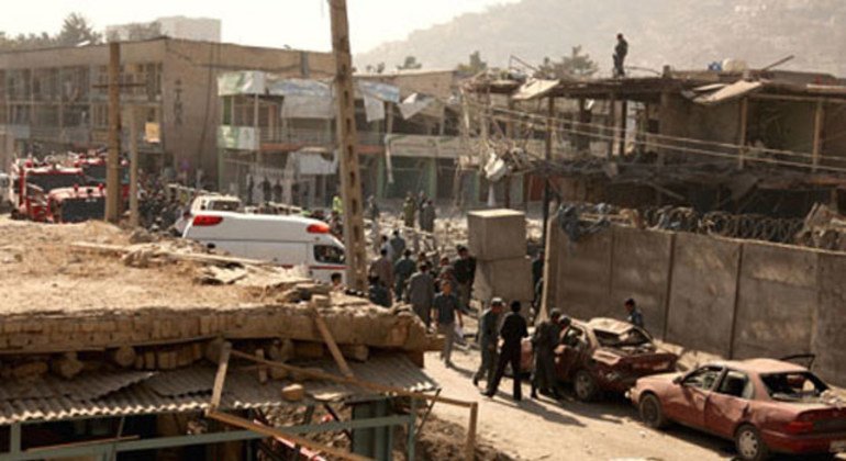 Imagen del centro de Kabul tras una explosión. 
