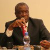 Mshindi wa tuzo ya amani ya Nobel kwa mwaka 2018 Dkt. Dennis Mukwege! ameshinda tuzo hii kwa mchango wake wa kutibu wanawake waliokumbwa na ubakaji huko DRC .