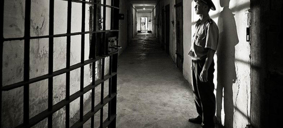 联合国人权高专巴切莱特今天呼吁对黎巴嫩一男子在监禁期间可能遭受酷刑并死亡一事进行独立、有效和彻底的调查。