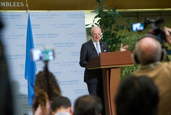 United Nations Special Envoy for Syria Staffan de Mistura briefs the press on the last day of the Intra-Syrian talks, Geneva. 3 March 2017.