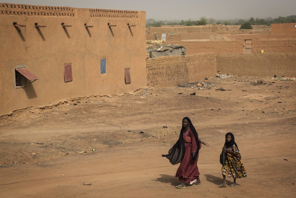Une scène de rue à Menaka, dans le nord du Mali.
