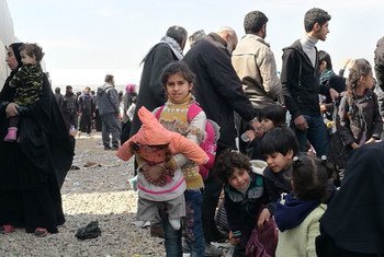 Ежедневно примерно пять тысяч жителей западного Мосула пополняют ряды внутренних переселенцев.  Фото УВКБ