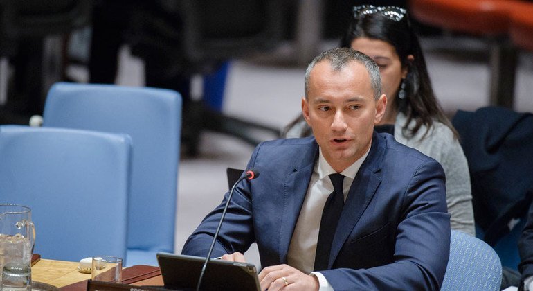 联合国中东和平进程特别协调员姆拉德诺夫在安理会做情况通报。