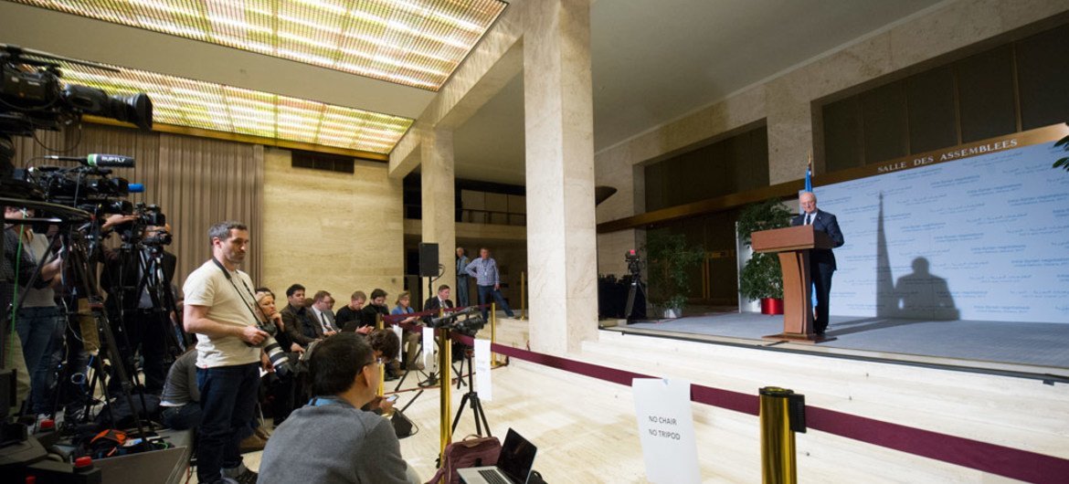 Staffan de Mistura, United Nations Special Envoy for Syria briefs the press during the Intra-Syrian talks, Geneva. 24 March 2017.