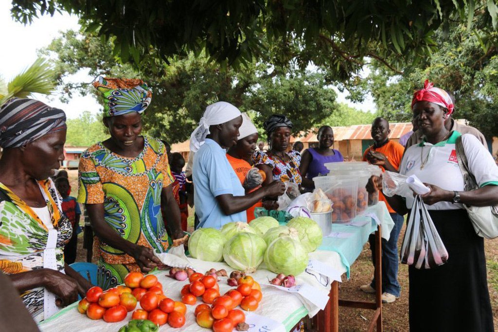 Высокие цены на продовольствие и гиперинфляция привели к резкому росту числа голодающих в Южном Судане. 