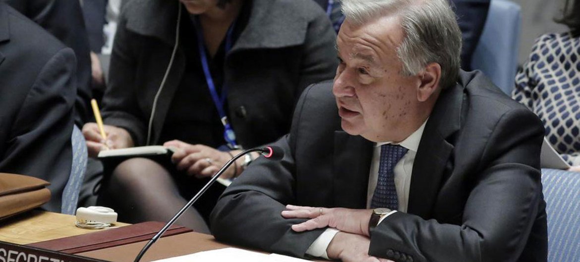 Secretary-General António Guterres briefs the Security Councuil.