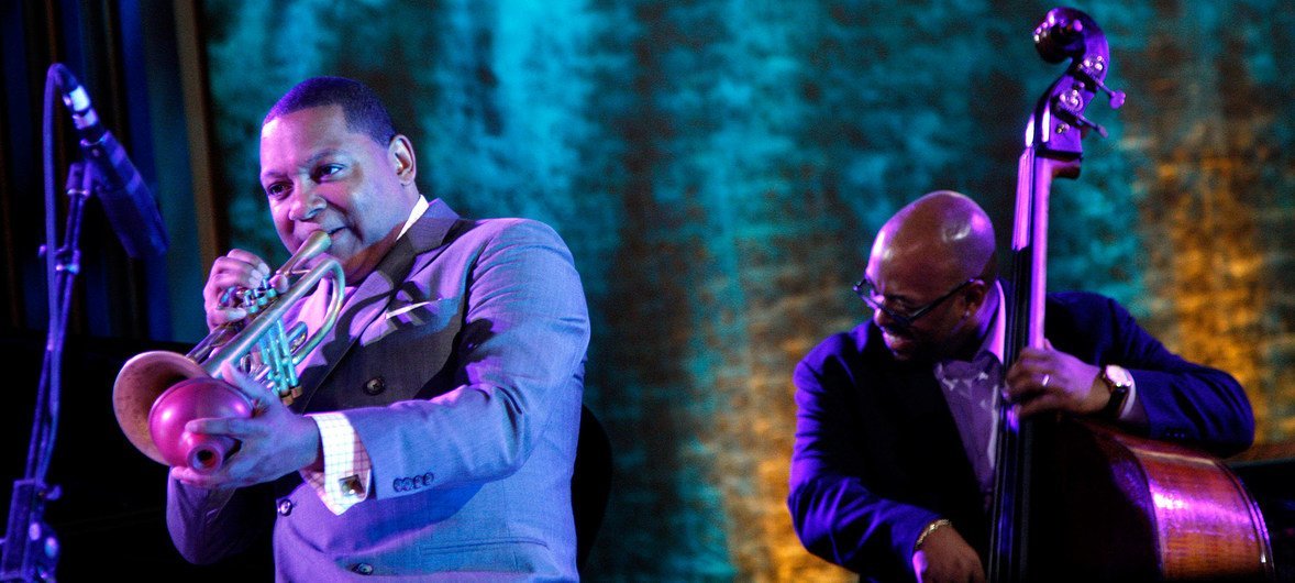 World-famous jazz trumpeter and composer, Wynton Marsalis (left), and renowned jazz bassist, Christian McBride, perform at the inaugural International Jazz Day Concert at UN Headquarters in 2012.