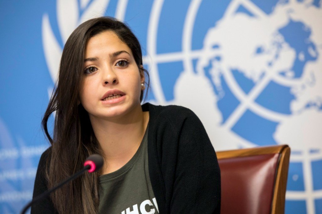 难民署历来最年轻的亲善大使尤斯拉·马尔蒂尼（Yusra Mardini），她是叙利亚难民，也是 2016 年里约奥运和2020东京奥运难民代表队的成员。 