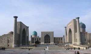 Площадь Регистан в Самарканде, Узбекистан