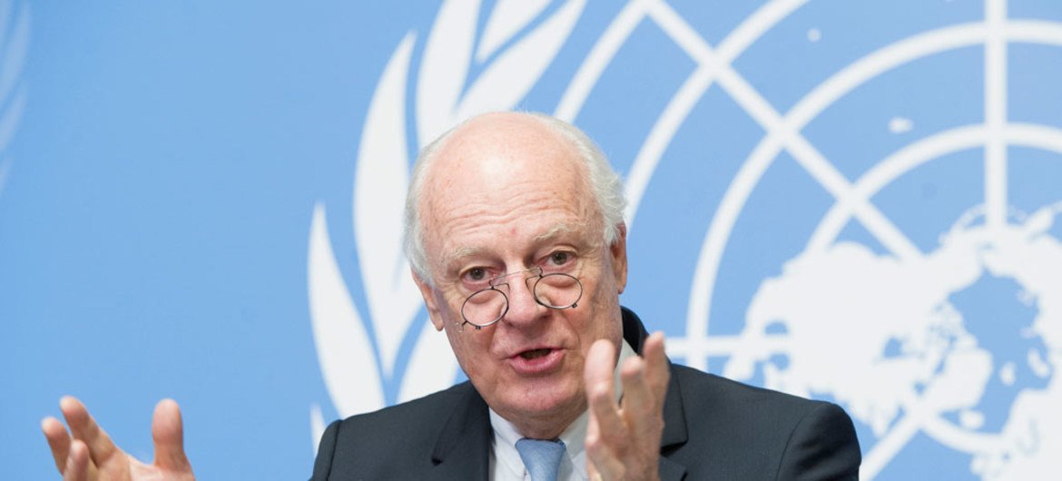 Спецпосланник ООН по Сирии Стаффан де Мистура еще не решил, поедет ли в Сочи. Фото ООН/Волейн Мартин