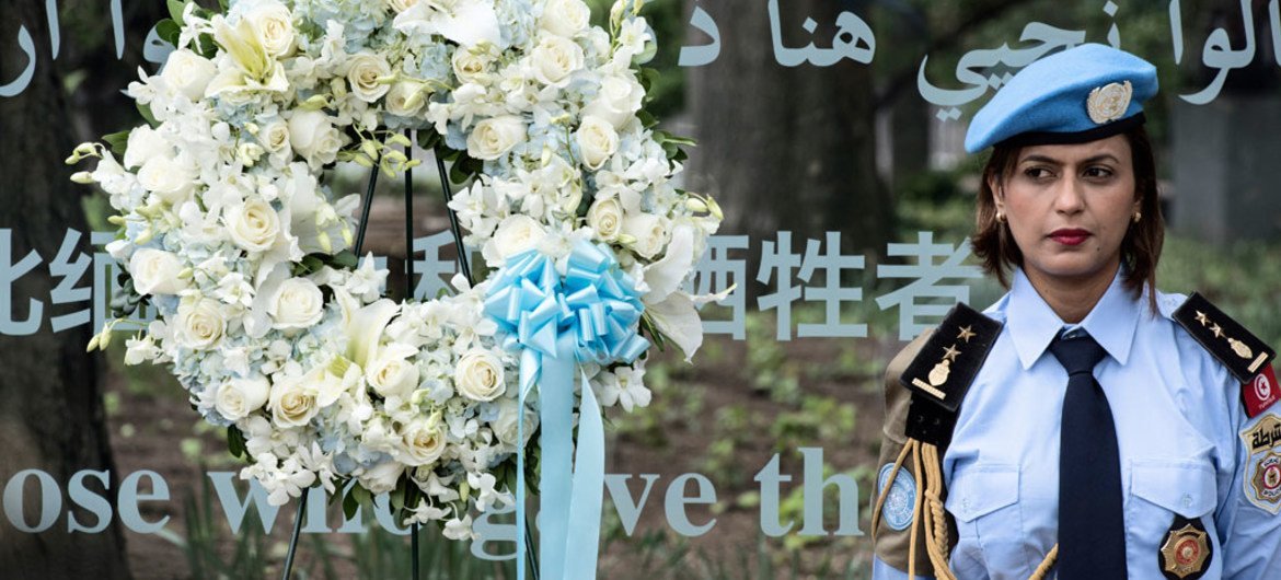 The UN held a wreath-laying ceremony honouring fallen peacekeepers in observance of the International Day of United Nations Peacekeepers (29 May). A peacekeeper taking part in the ceremony.