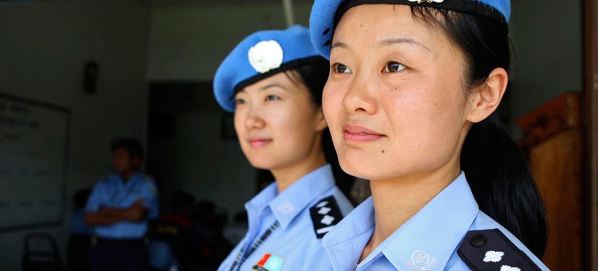 Female UN police officers of the UN Mission in Timor-Leste (UNMIT).