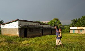L'école primaire de Tshinyama est l'une des quatre écoles pillées lors d'affrontements entre les rebelles de Kamuina Nsapu et la police en mars 2017 dans la commune de Nganza, dans les Kasaï, en République démocratique du Congo. Photo UNICEF/Dubourthoumieu