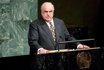 Helmut Kohl, Chancellor of Germany, addresses a special session of the United Nations General Assembly in June 1997.