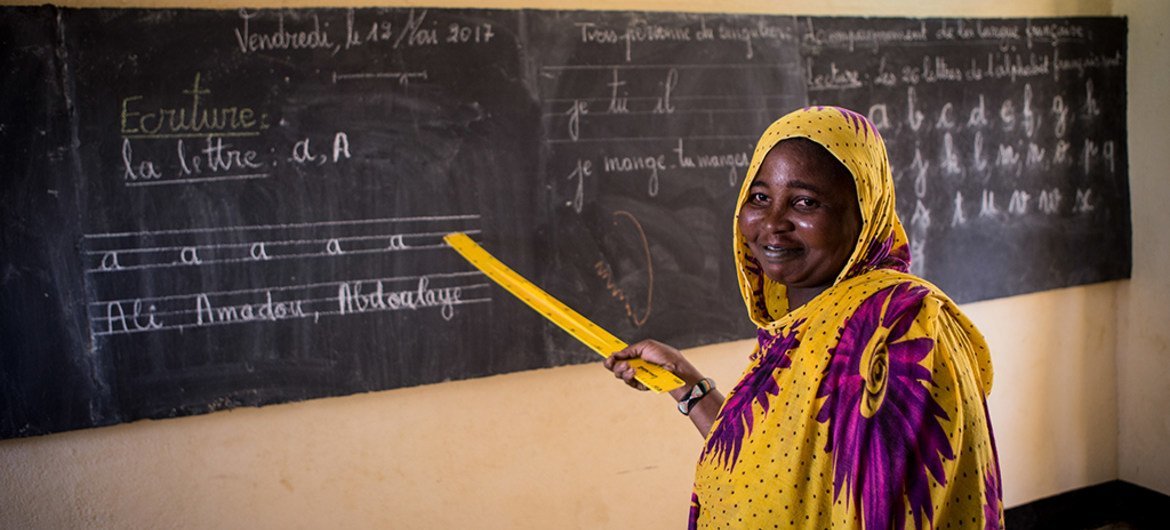 The Peace Through Adult Literacy programme operates with the support from various organizations including the United Nations Multidimensional Integrated Stabilization Mission in Mali (MINUSMA).