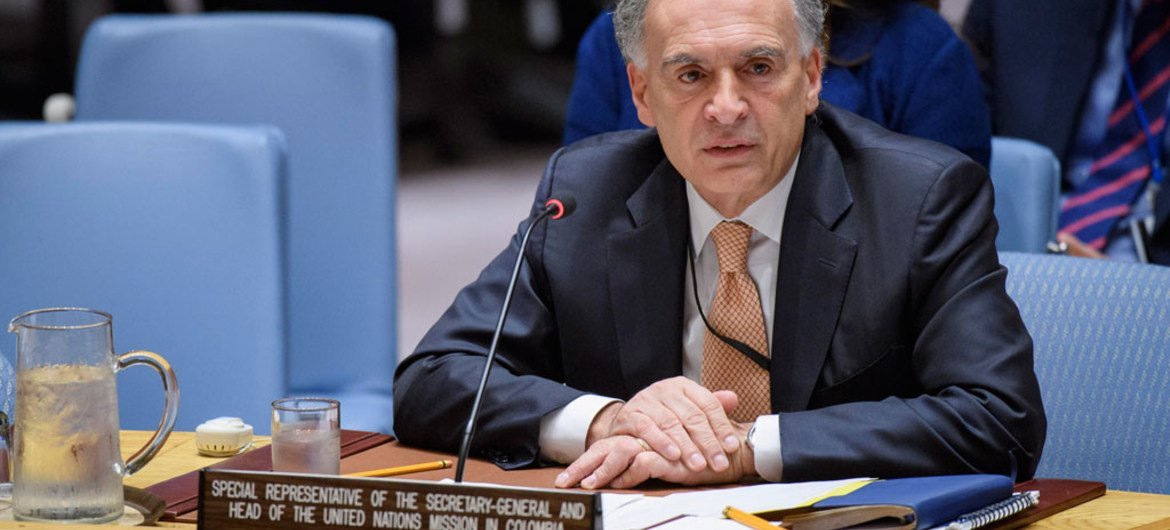 Jean Arnault, Special Representative of the Secretary-General and Head of the UN Verification Mission in Colombia, briefs the Security Council on the situation in the country.