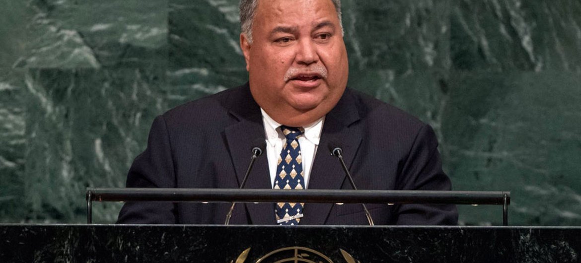 President Baron Divavesi Waqa of the Republic of Nauru addresses the general debate of the General Assembly’s seventy-second session.