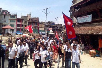 Un parti politique en campagne à Katmandou dans la capitale du Népal lors des élections locales organisées dans le pays.