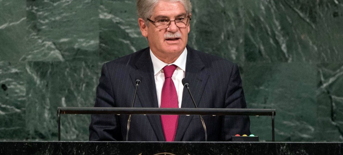 Alfonso María Dastis Quecedo, Minister for Foreign Affairs and Cooperation of Spain, addresses the general debate of the General Assembly’s seventy-second session.
