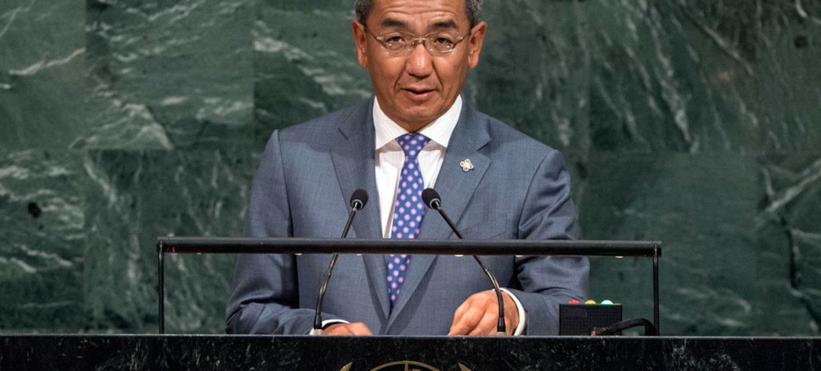 Tsend Munkhorgil, Minister for Foreign Affairs of Mongolia, addresses the general debate of the General Assembly’s seventy-second session.