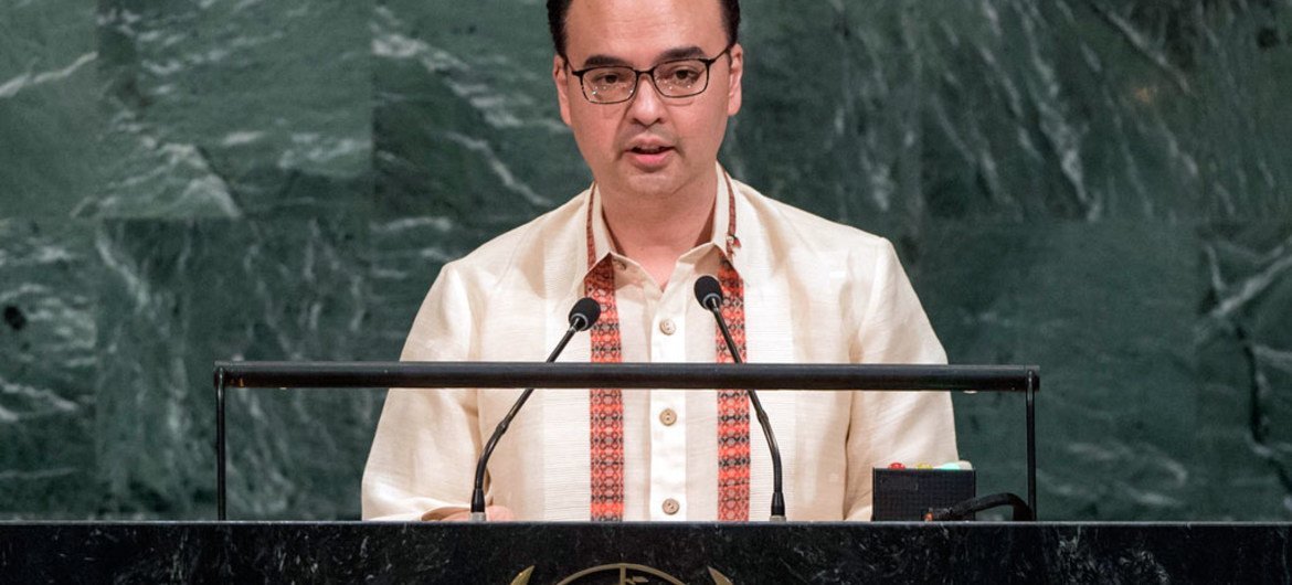 Alan Peter Cayetano, Secretary for Foreign Affairs of the Philippines, addresses the general debate of the General Assembly’s seventy-second session.