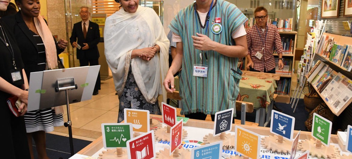 Deputy Secretary-General Amina Mohammed visits “Fashion as Action: Supporting Sustainable Society Through Clothes”, an exhibition of Japan International Cooperation Agency (JICA).