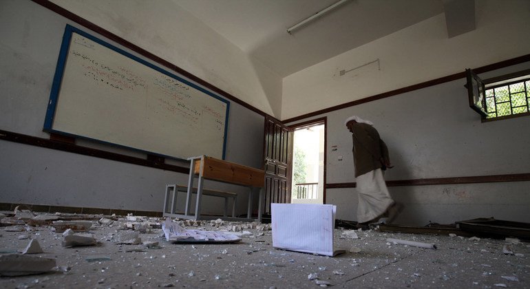 Escuela dañada por los bombardeos en Sana´a, la capital de Yemen. Foto de archivo: UNICEF/Mahmoud