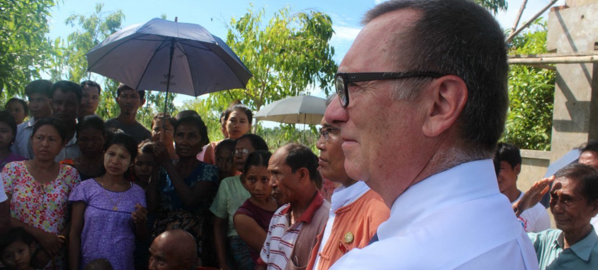 Le Secrétaire général adjoint des Nations Unies aux affaires politiques, Jeffrey Feltman, en visite au Myanmar en octobre 2017. Photo UNIC Yangon