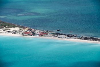 Vista aérea de Condrington, Antigua y Barbuda