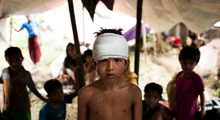 Восьмилетний  Мухаммед  из Мьянмы среди беженцев в округе  Кокс- Базар в Бангладеш. Фото ЮНИСЕФ