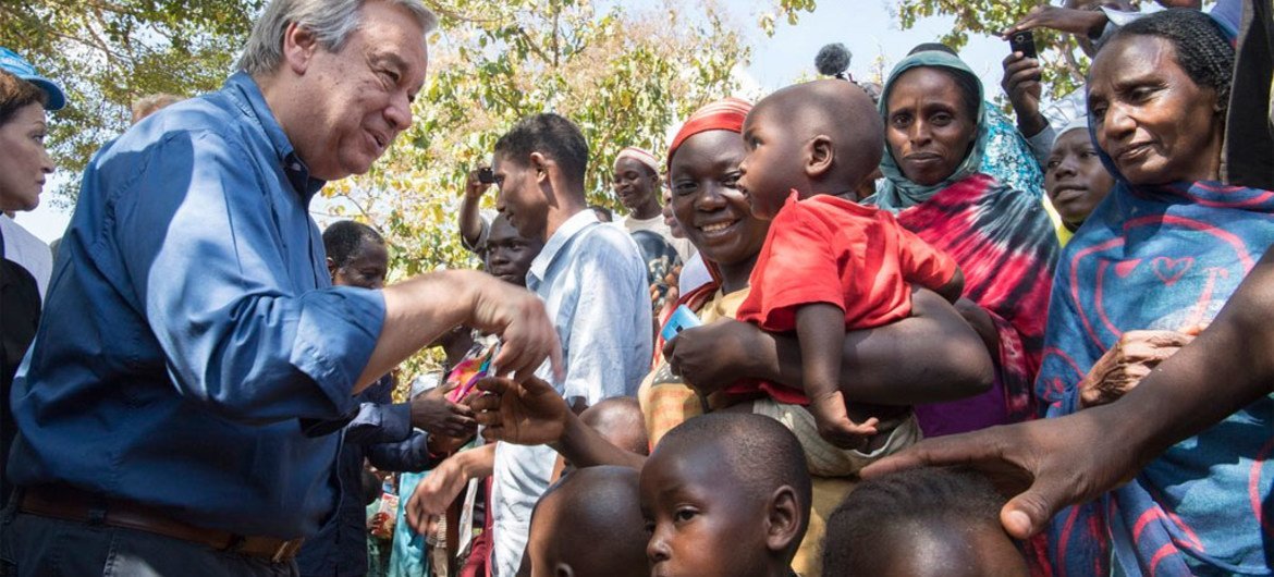 Secretary-General António Guterres meets with internally displaced persons in Bangassou, Central African Republic.