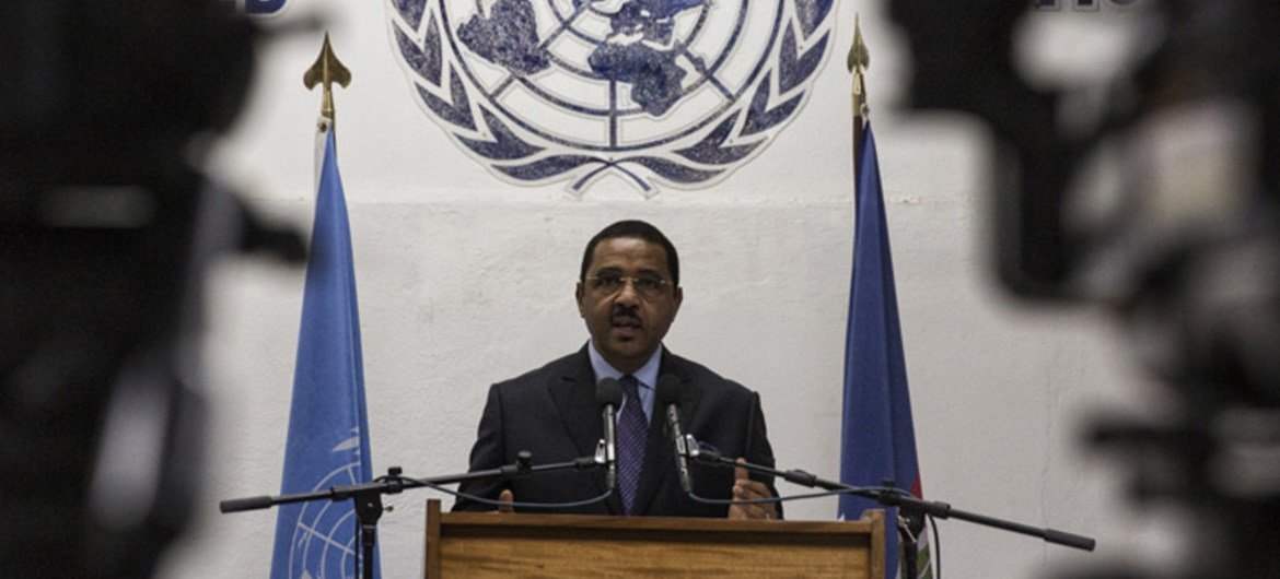 Mamadou Diallo, Deputy Special Representative of the UN Secretary-General and Interim Head of the UN Mission for Justice Support in Haiti (MINUJUSTH) speaks to the press in Port-au-Prince. Photo Logan Abassi UN/MINUJUSTH