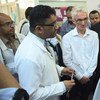 The General Manager of Al-Thawra Hospital in Al-Hudaydah, Yemen gives UN Emergency Relief Coordinator Mark Lowcock an overview of services provided by the hospital, which receives patients from at least three neighboring regions and is overcrowded.